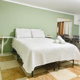 CH 1003 Cozy studio in amazing Manatí with AC, WiFi, Pool - 5