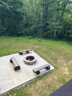 Ellie's Country Cottage - 9 beds, Hot tub, Firepit, Golden Tee, Views!!! - 2