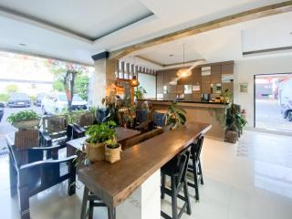 Sans Vibes Tendan Residence Kuta - 4