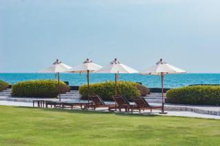 Beachfront at Veranda residence - 5