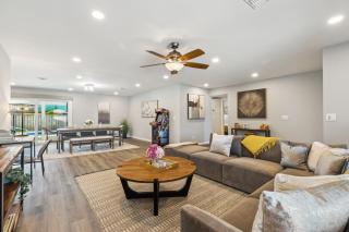 Tempe Oasis Pool Spa Family Games 9min to ASU - 2