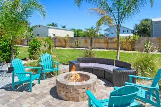 Steps to Beach Patio Fire Pit Tropical Oasis - 0