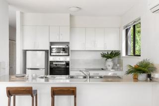 Cove Point 1, Artful Coastal Escape Revamped - 7