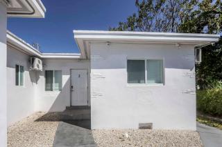 Spacious 1BR in North Miami | Near Beach & Dining - Biscayne Park - 9