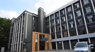 City Comfort Inn Wuhan Optics Valley OuYada Yangjiawan Metro Station - 1