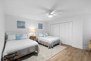 Seascape 315 - Oceanfront Condo Overlooking Pool - 7