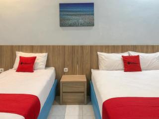 RedDoorz Syariah near Taman Rekreasi Sengkaling 2 - 2