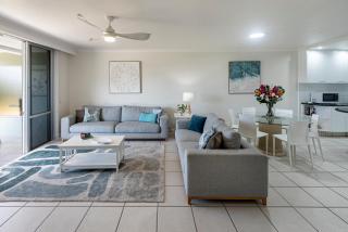 Lagoon Beachfront Lodge 005 on Hamilton Island by HamoRent - 6