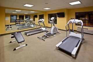 Holiday Inn Express & Suites Indianapolis - East by IHG - 7