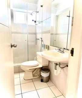 SM1 Habitación y baño privado Miraflores - 1