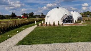 Glamping Bieszczady - Luksusowe Całoroczne Kopuły Sferyczne - 9