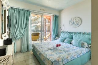 Victoria Beach Apartments - 6