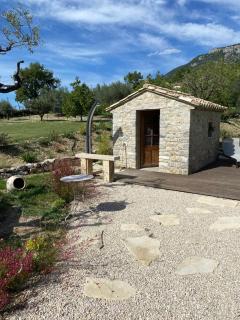 Chambre une fenêtre sur le Ventoux la Clue - 4