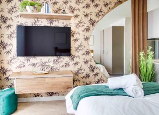 One Rosebank Luxury Escape - 5