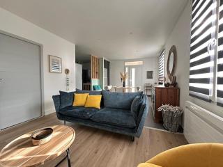 Jardin & terrasse privés, à 10 min de La Rochelle - 9