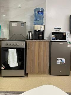 Affordable Studio - WIFI, Netflix & Parking - 9