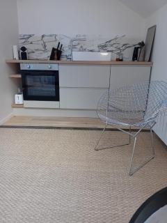 Tiny, bright architect-designed loft, king size - 1