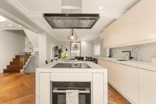 5 Bedroom Kensington Mews Home - 7