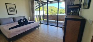 Okian Villa - Mountain View and Privacy - - 5