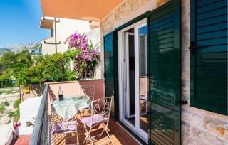 Beautiful Apartment In Omis With House Sea View - 1