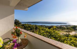 Nice Apartment In Rab With House Sea View - 0