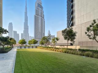 Downtown Comfort Spacious 1BR in Burj Royale - 1