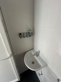 Auroville Room Guest House Humblepie - 5