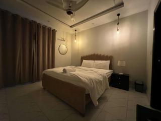 1 BHK Apt with Balcony and Stunning Sunrise Views - 0