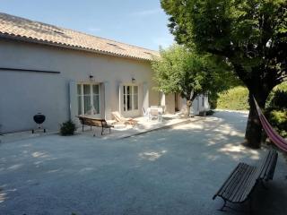 Fully renovated Provençal farmhouse - 2