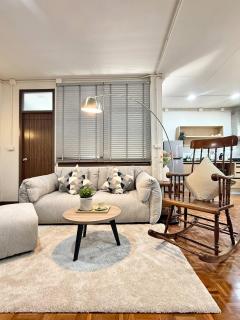 Spacious CityCentre | 500 mbps, King-size, Balcony - 0