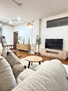 Spacious CityCentre | 500 mbps, King-size, Balcony - 4