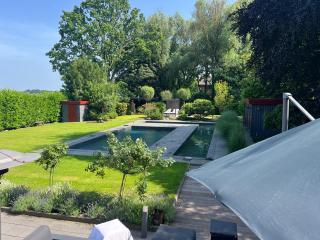 Manor house with pool area - 5