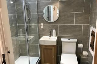 Stylish 2 Bed Peak Dist Cottage Barn Alton Towers - 1