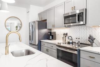 Designer Gulf Place Condo - 1