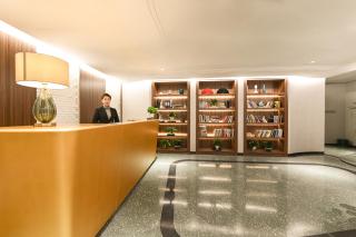 Color and Light Hotel Beijing International Trade Shop - 1