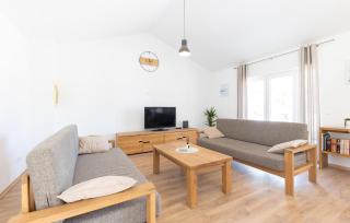 Pet Friendly Home In Grubine - 9