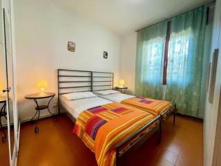 Villa with private garden - 2