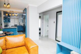 Cozy Suburb Retreat - 5