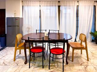 4BR 10PAX Ensuite Near EmQuartier Emporium Emsphere - 9