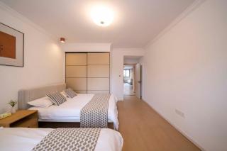 Book and Bed-People's Square - 4