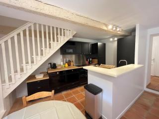 Villa Les Chênes avec piscine dans un domaine viticole 5 suites 11 pers - 4