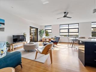 Bonnie View - Upstairs Studio Retreat for two - 9