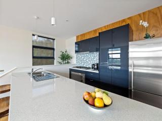 Bonnie View - Upstairs Studio Retreat for two - 7