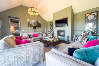 Roundton Farmhouse - 8