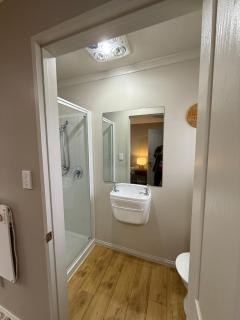 Private 1 br mini house - 2