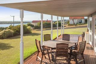 Ellis Street Studio - you can see right out over the river to the ocean - 6