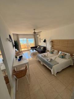 Benal Beach Suite 002 - 9