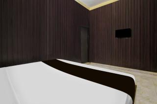 Super Hotel Supreet Inn - 2