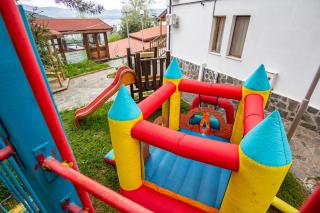Комплекс Родопска среща - Къщи и Апартаменти - 1