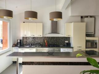 Appartement lumineux à deux pas du port, avec terrasse - 2